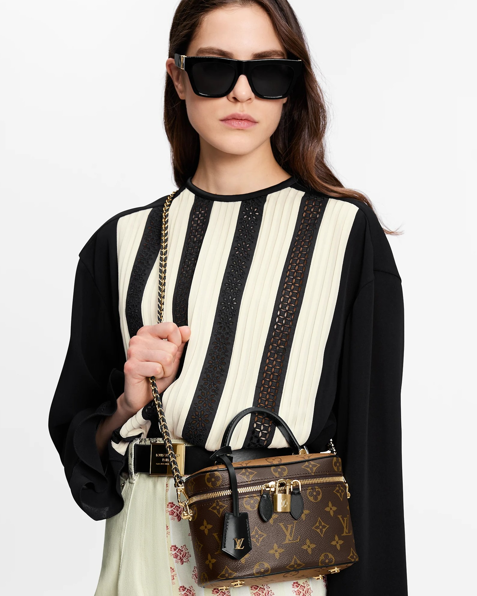 Túi đeo chéo nữ Louis Vuitton Vanity Pm Monogram