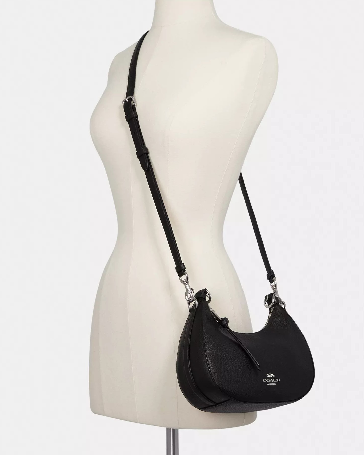 Túi đeo chéo Coach nữ Kleo Hobo Black C6807 4