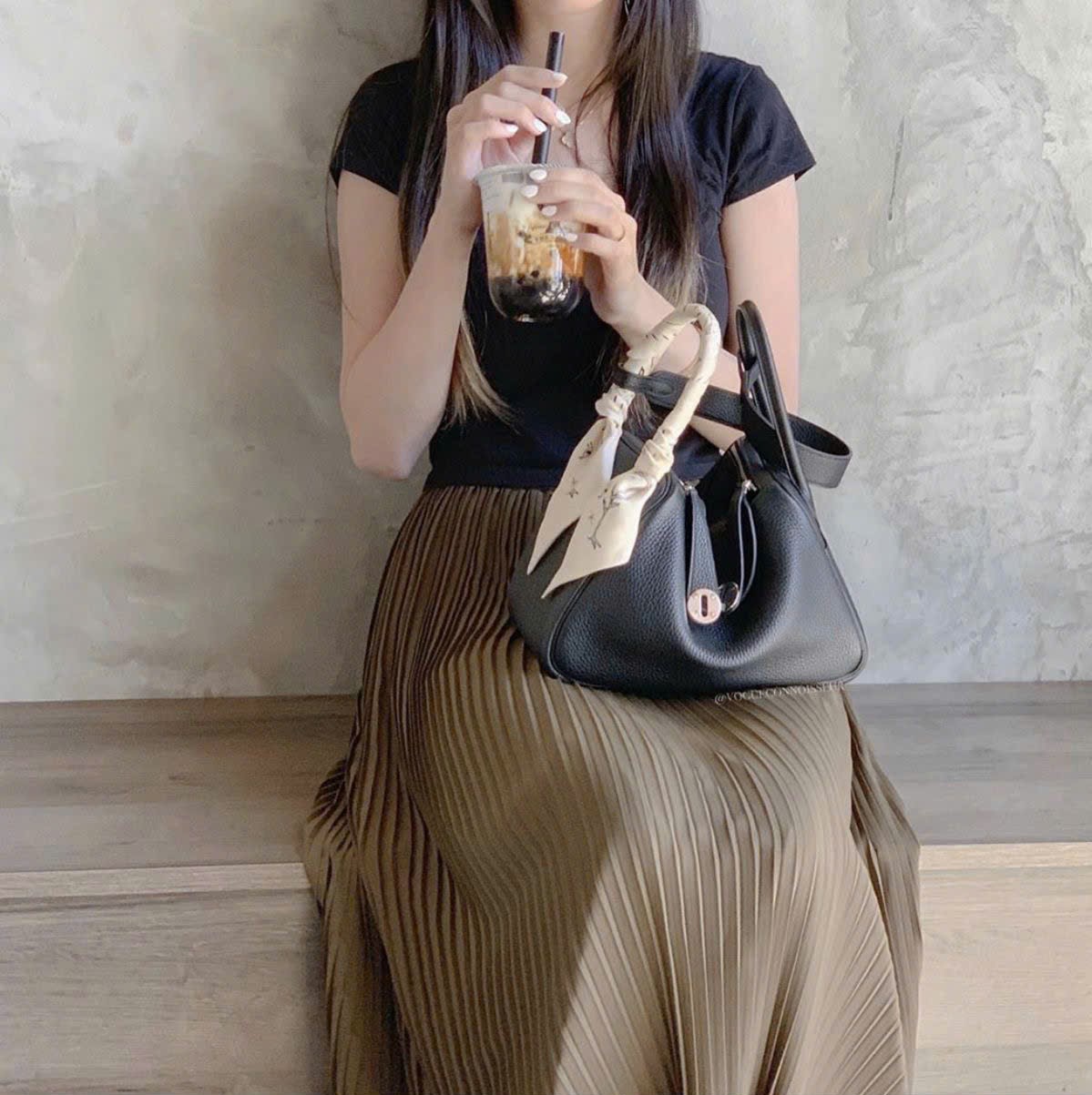 Túi xách Hermes Lindy Bag 26 Clémence Calfskin Bag Black 9