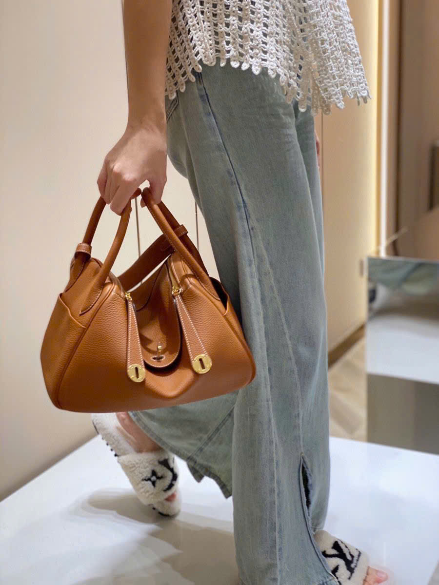 Túi xách Hermes Lindy Bag 26 Clémence Calfskin Bag Black 12