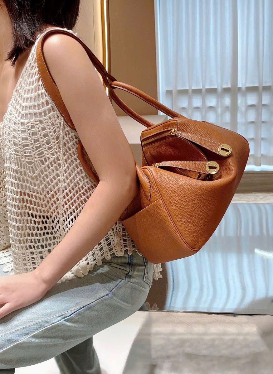 Túi xách Hermes Lindy Bag 26 Clémence Calfskin Bag Black 13