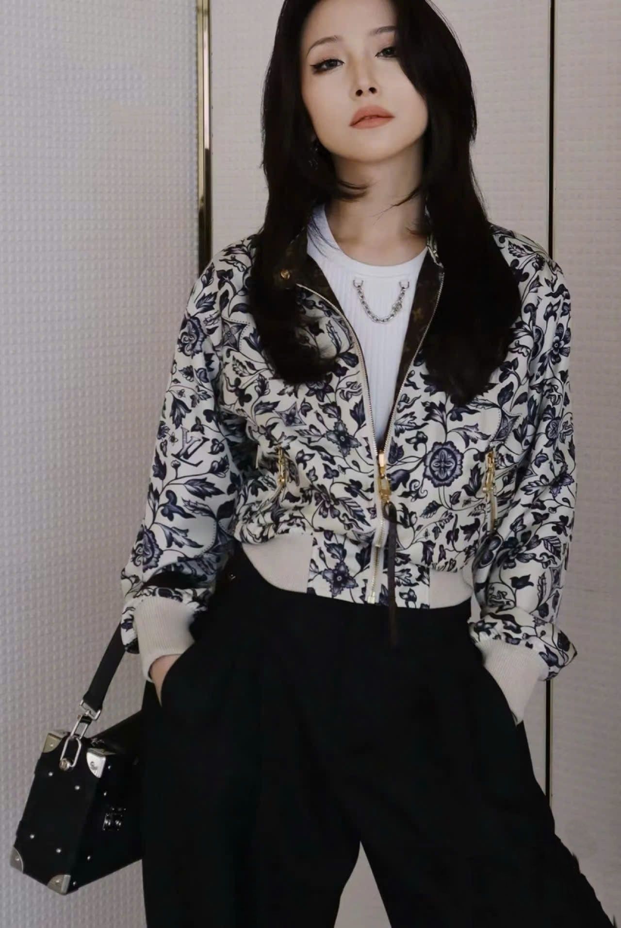 Áo khoác nữ hai mặt LV Louis Vuitton Reversible Botanical Print Bomber Jacket 7
