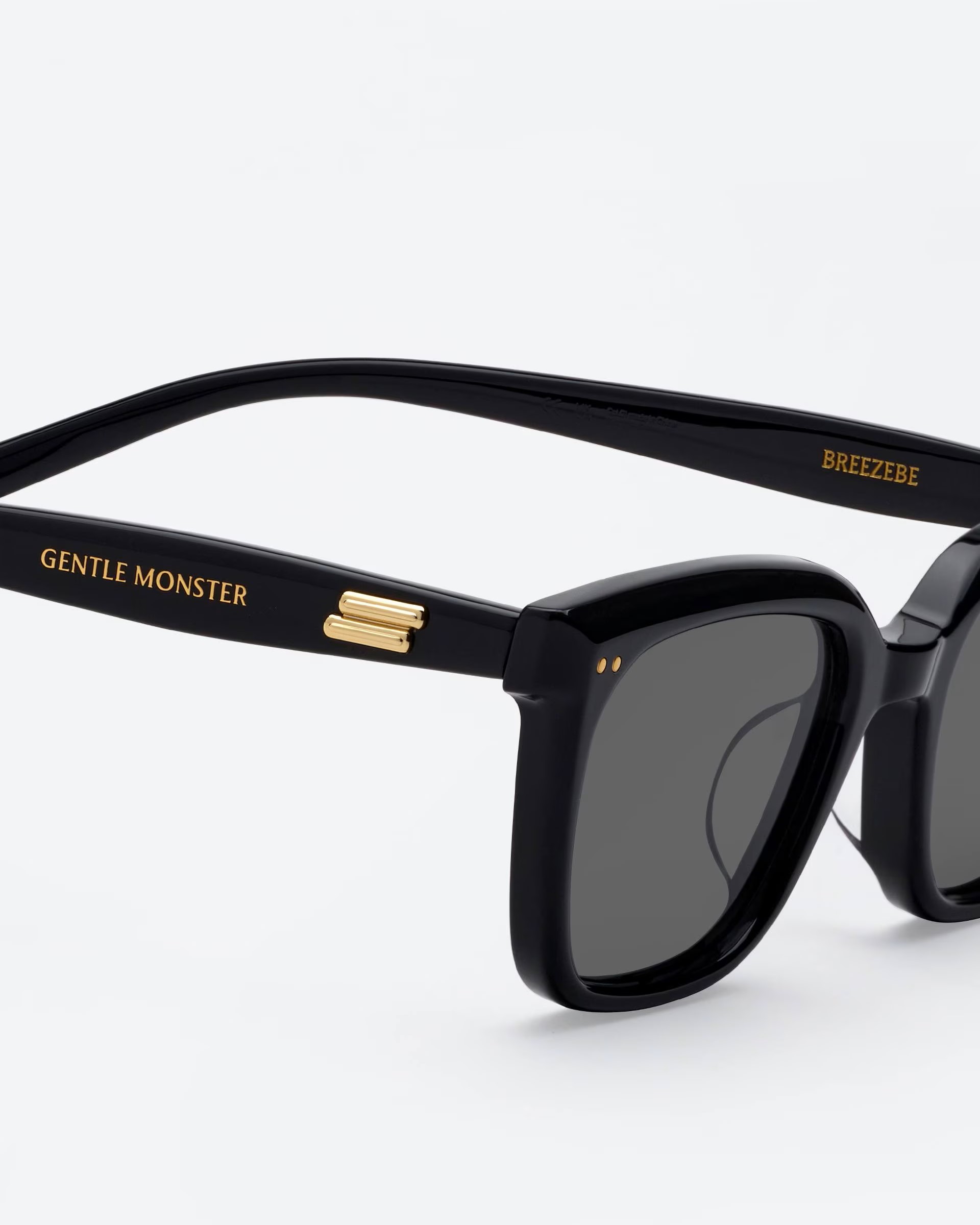 Kính Gentle Monster Breezebe 01 Gray Lenses Black Acetate Frame 1