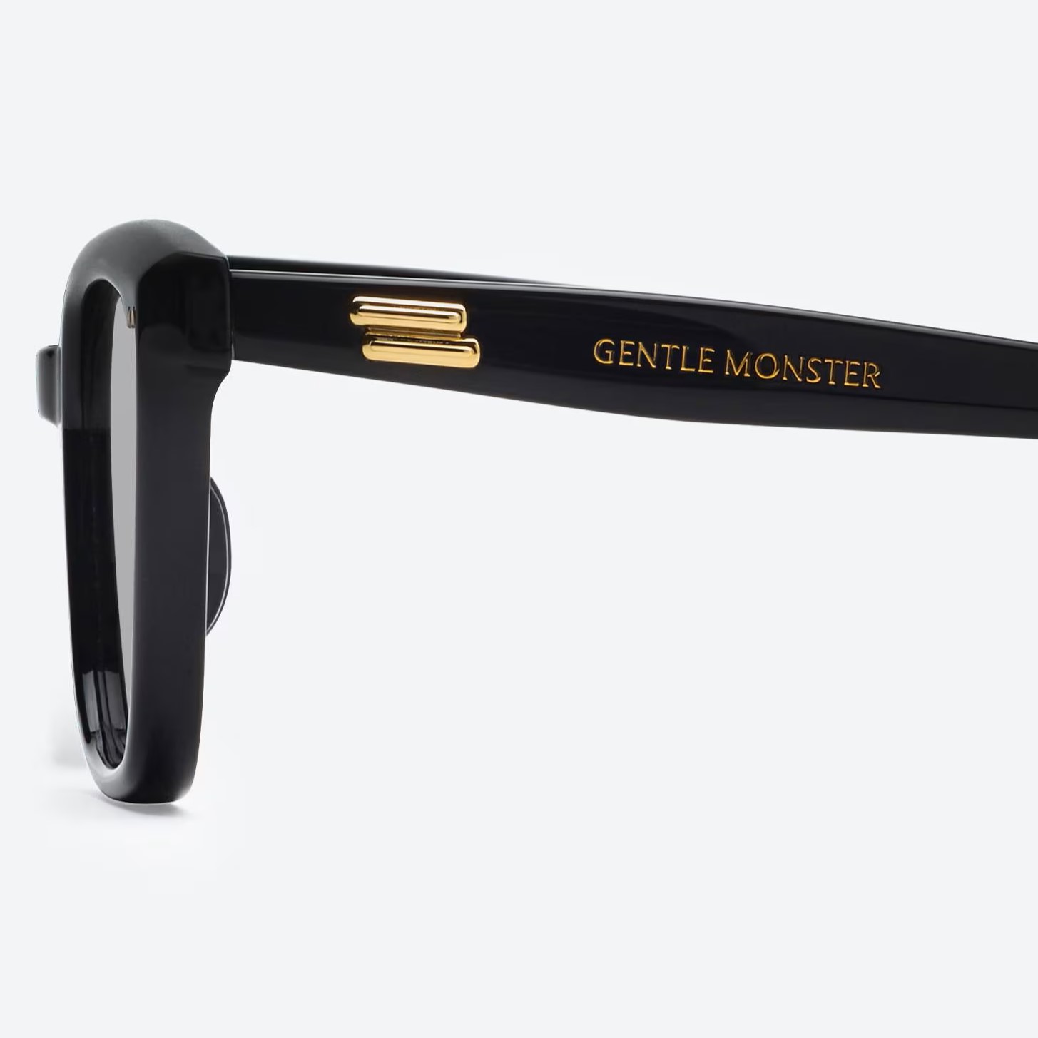 Kính Gentle Monster Breezebe 01 Gray Lenses Black Acetate Frame 16