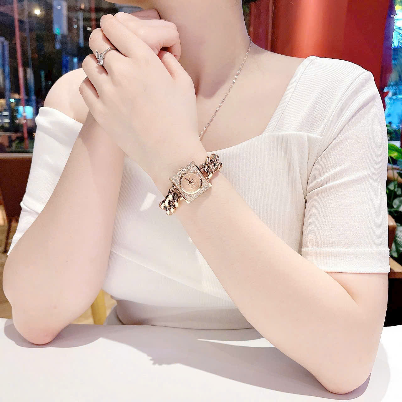 Đồng Hồ đeo tay Nữ Michael Kors Quartz Chain Lock Womens Watch MK4827 8