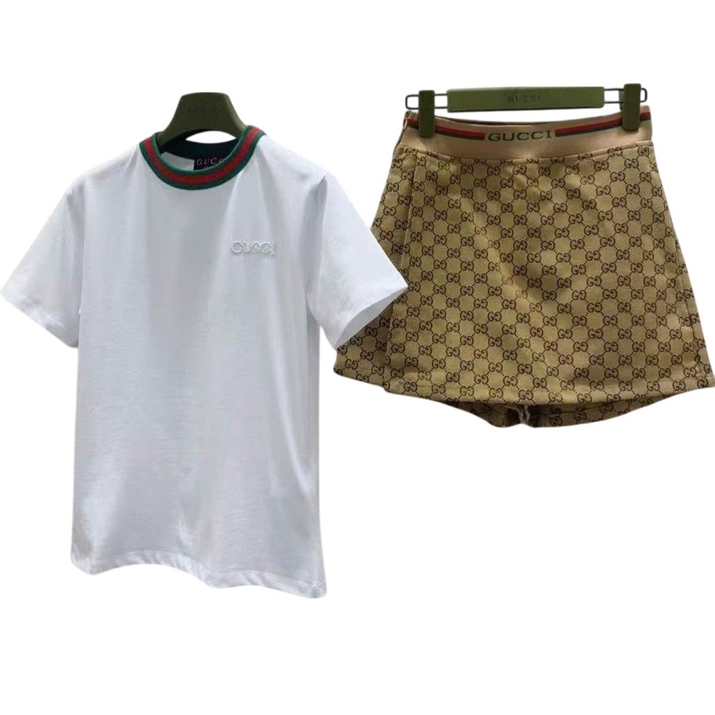 Combo áo thun trắng váy lưng thun Gucci 3