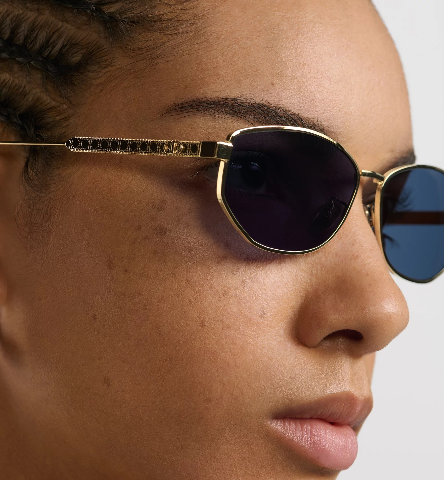 Mắt kính Dior Cannage B1U Blue Oval Sunglasses 4