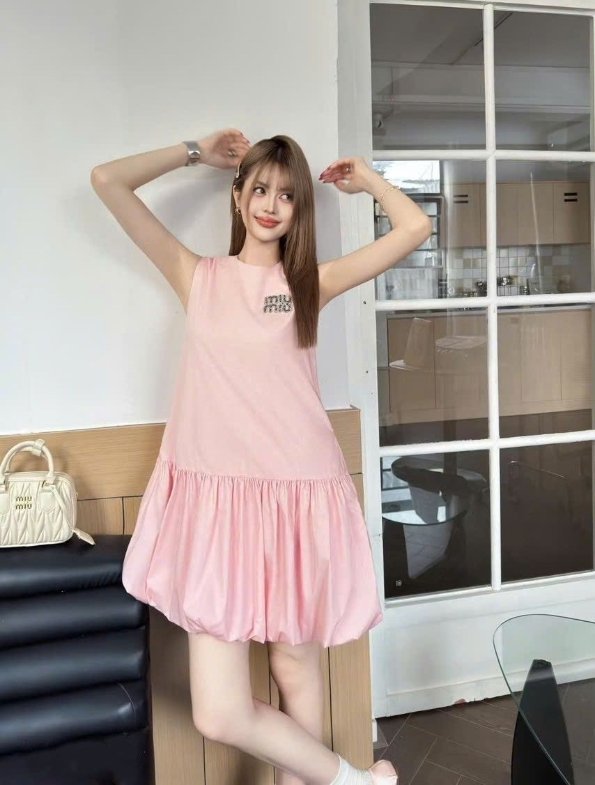 Đầm màu hồng phấn nữ sát nách Miu Miu 5