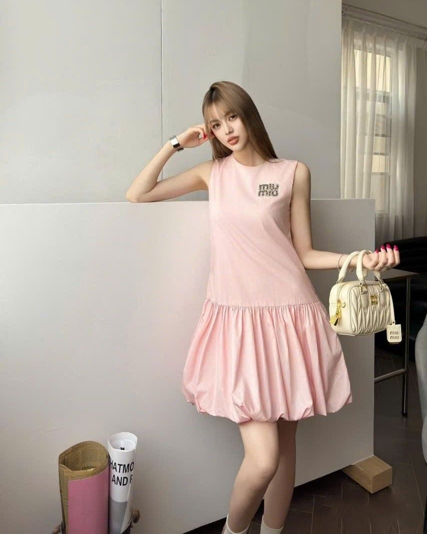 Đầm màu hồng phấn nữ sát nách Miu Miu 6