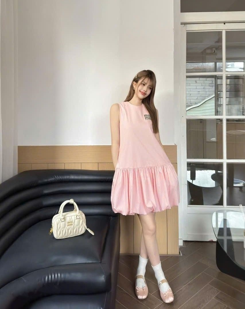 Đầm màu hồng phấn nữ sát nách Miu Miu 7