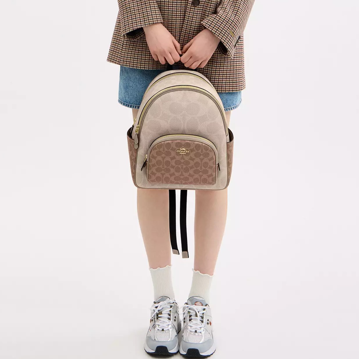 Ba lô Coach Coat Backpack in Blocked Signature Canvas Sand CZ771 4