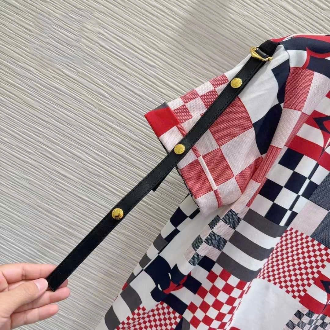 Áo phông nữ Louis Vuitton họa tiết limited 8