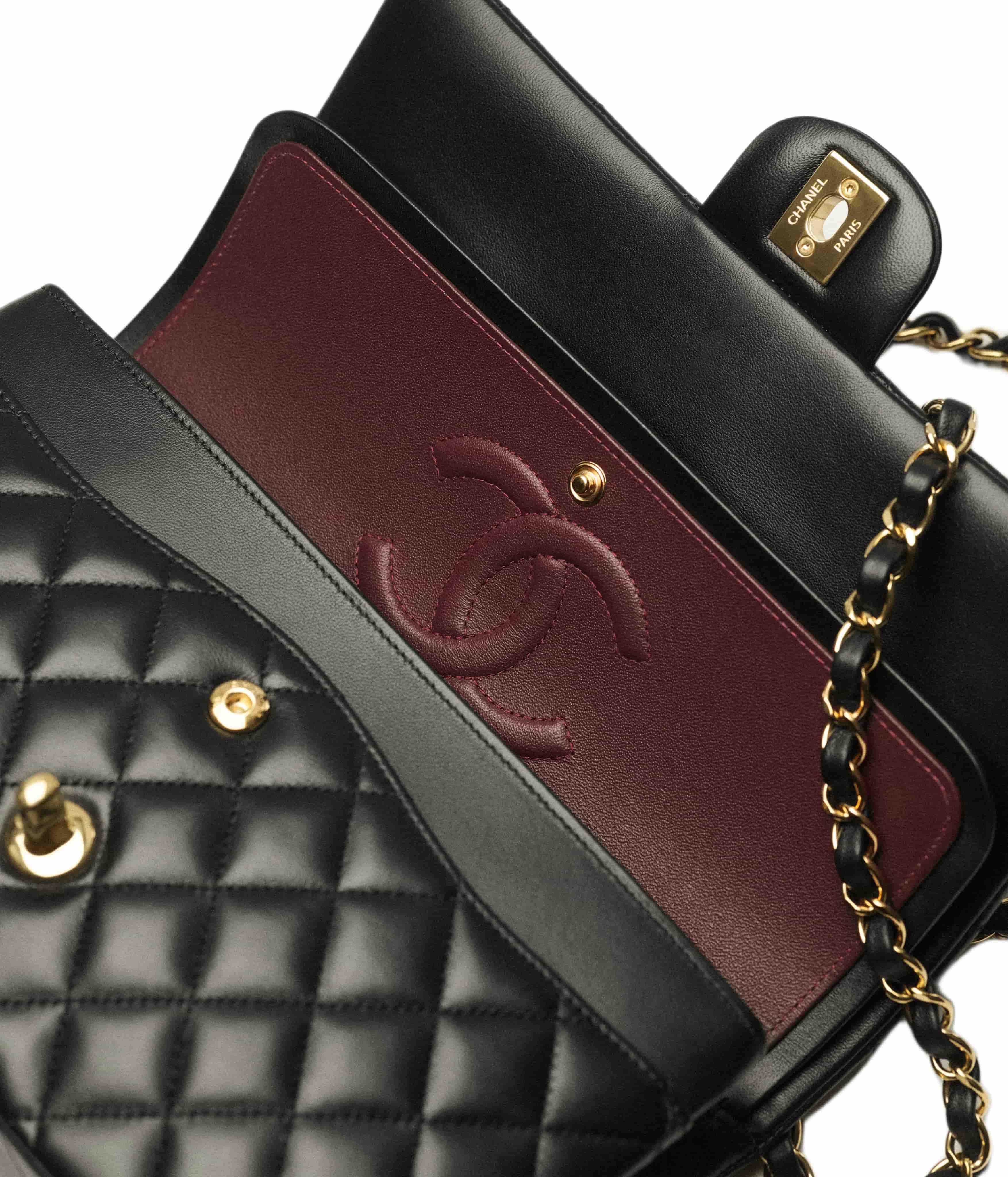 Túi đeo chéo đen Chanel Classic 11.12 Black 2