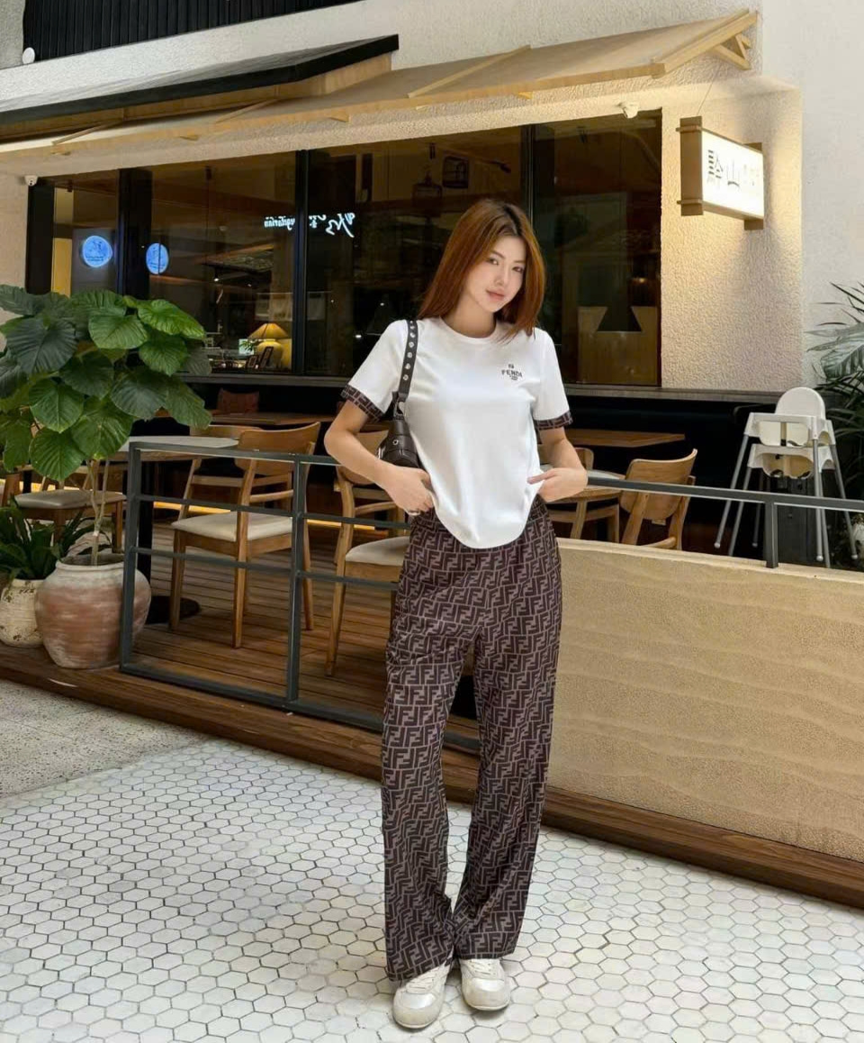 Combo bộ nữ áo thun trắng quần dài lụa Fendi 7