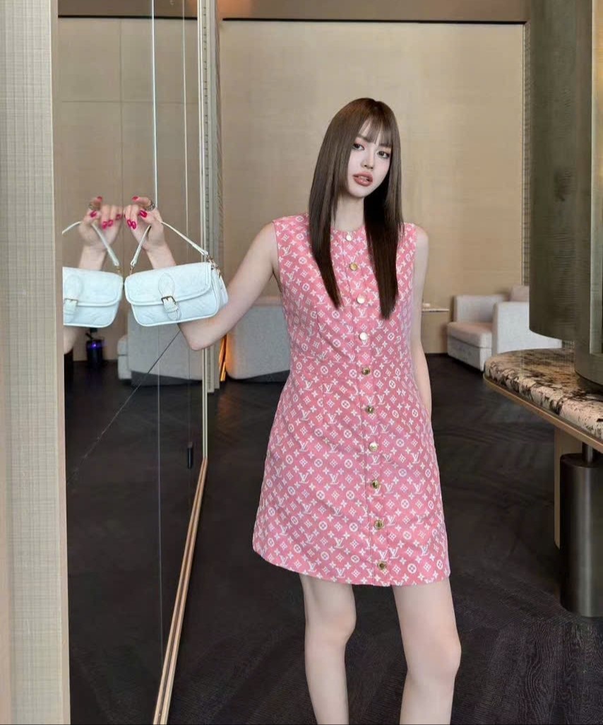 Đầm hồng sát nách nữ thời trang LV 4