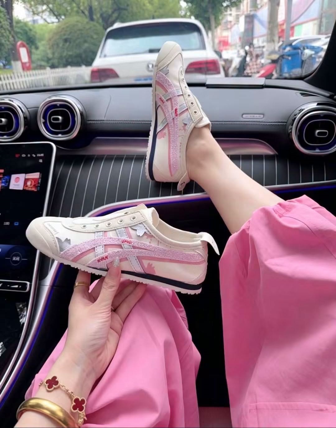 Giày nữ Onitsuka Tiger Mexico 66 Custom Hồng Bạc 4