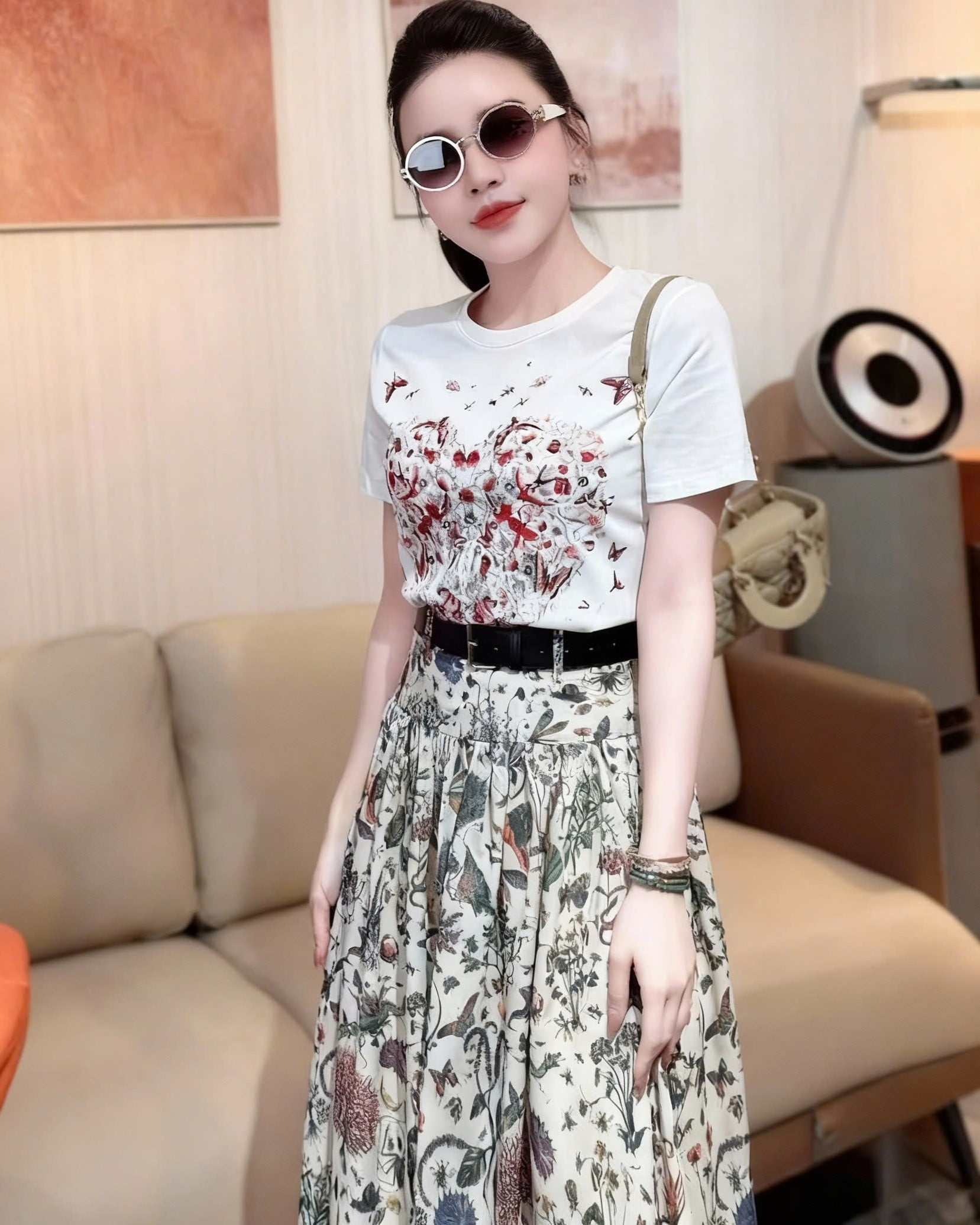 Váy dài hoa Dior kèm thắt lưng 1