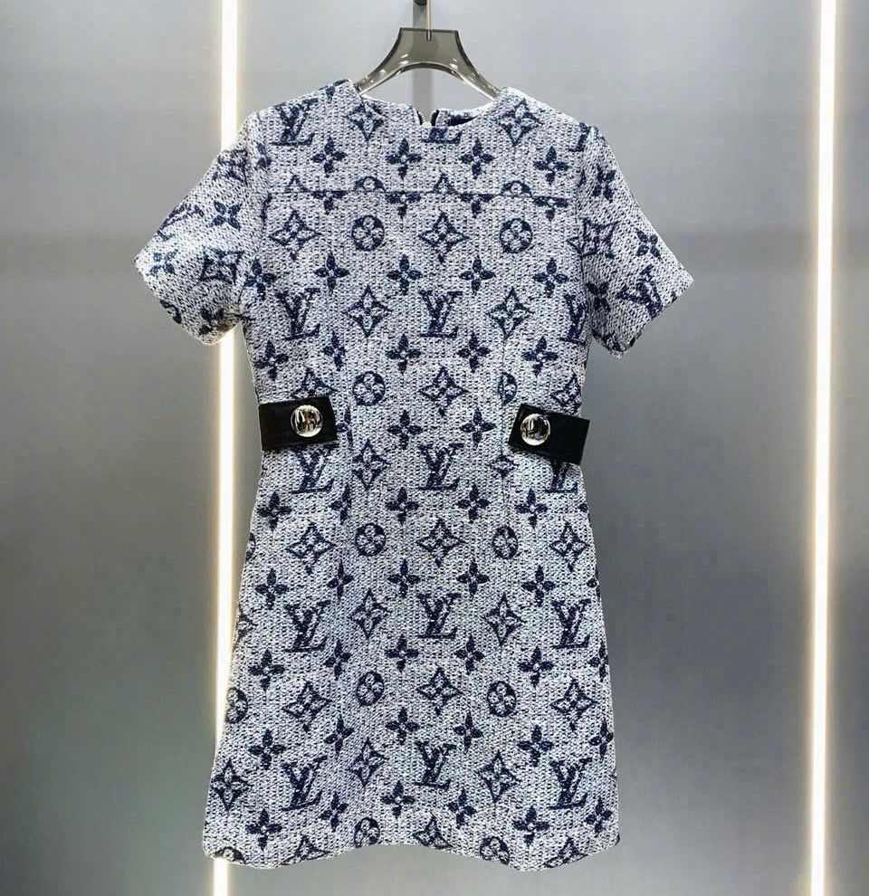 Áo đầm nữ dạ xám tay ngắn LV 4