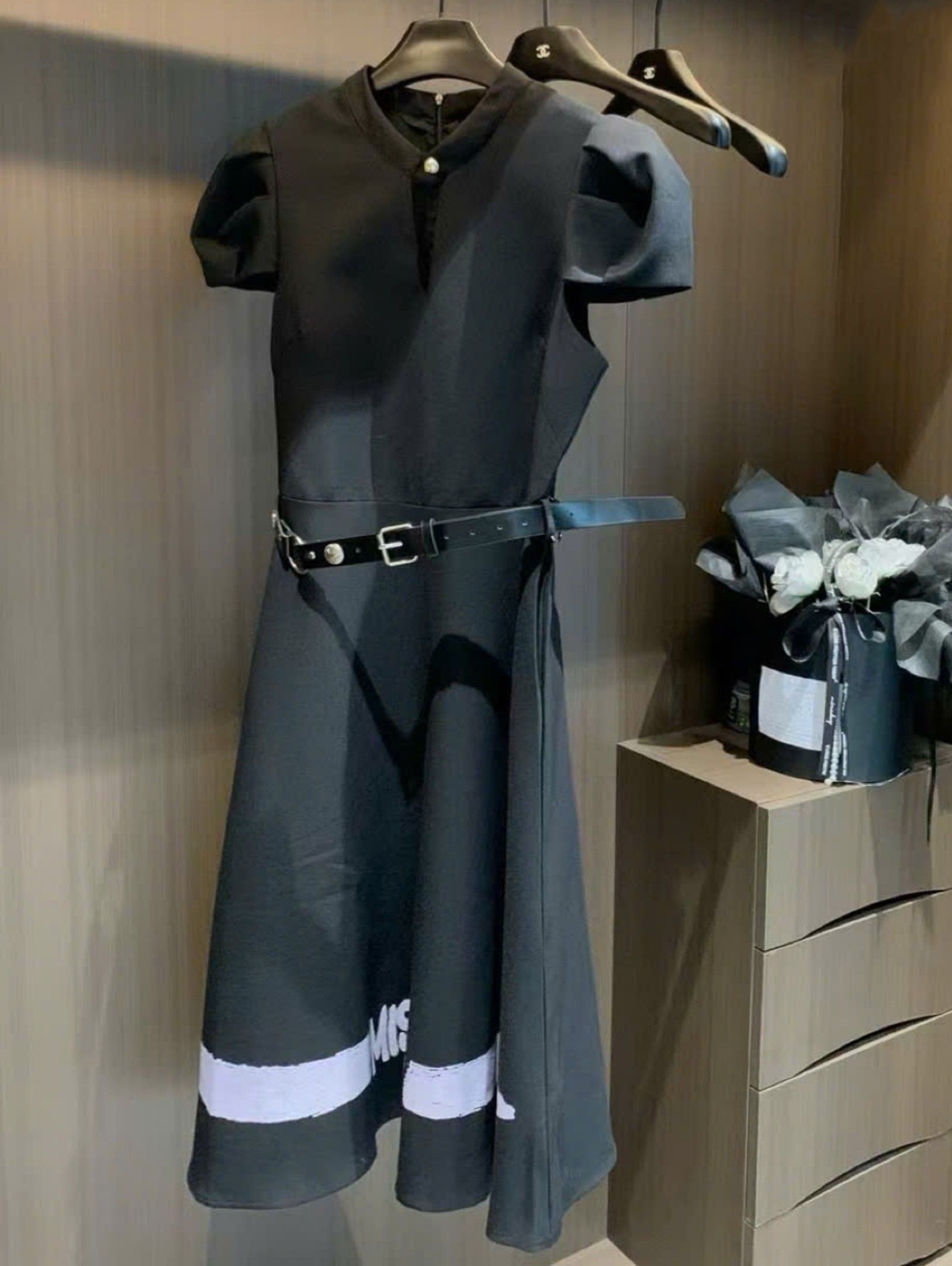 Đầm nữ thời trang dài xòe nữ Dior kèm thắt lưng 2