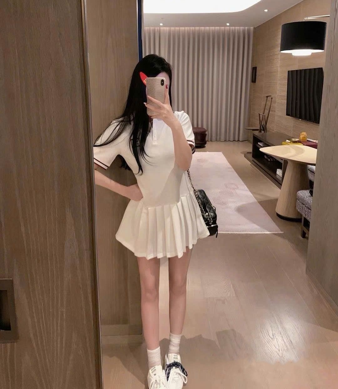 Đầm nữ Miu Miu trắng váy xếp ly 4