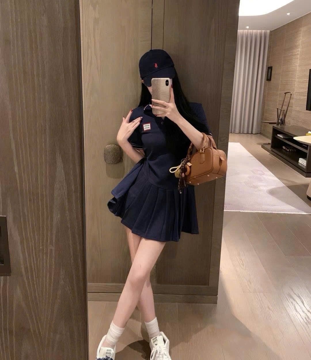 Đầm nữ Miu Miu trắng váy xếp ly 5