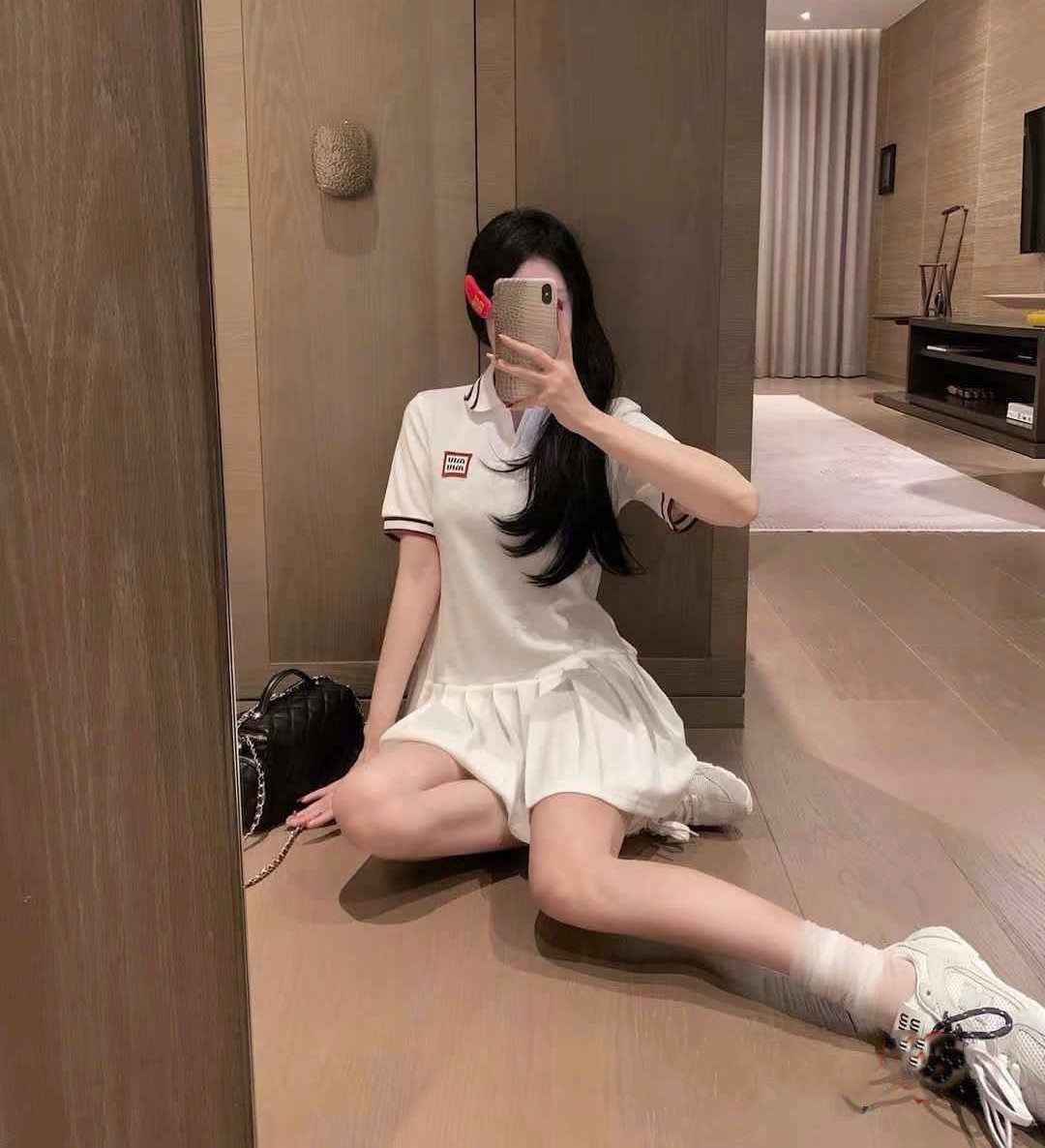 Đầm nữ Miu Miu trắng váy xếp ly 7