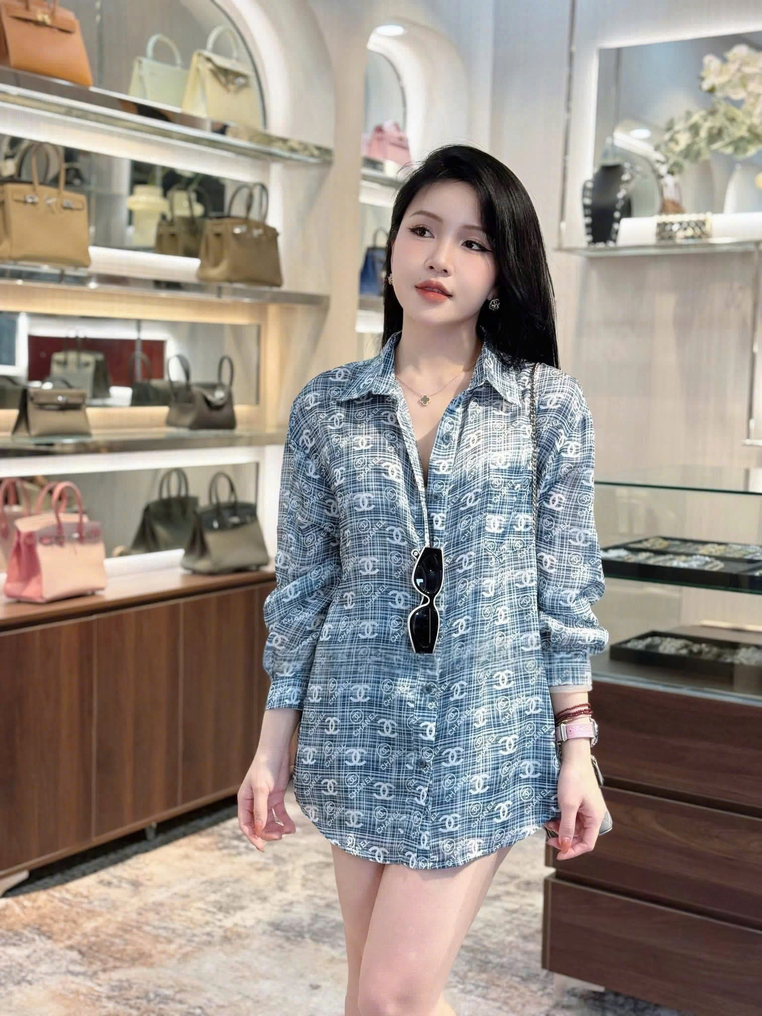 Combo bộ nữ Chanel áo sơ mi quần ngắn xanh dương 3