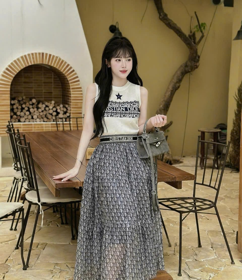 Combo bộ áo dệt kim váy voan dài Dior 9