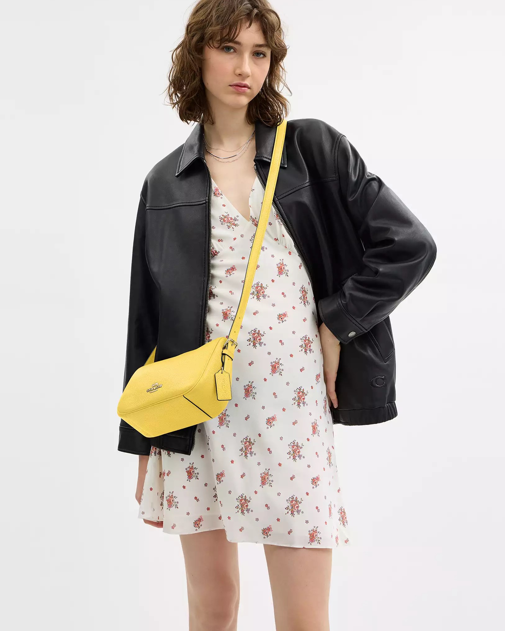 Túi đeo chéo Coach Kailey Shoulder Bag Black CY707 6
