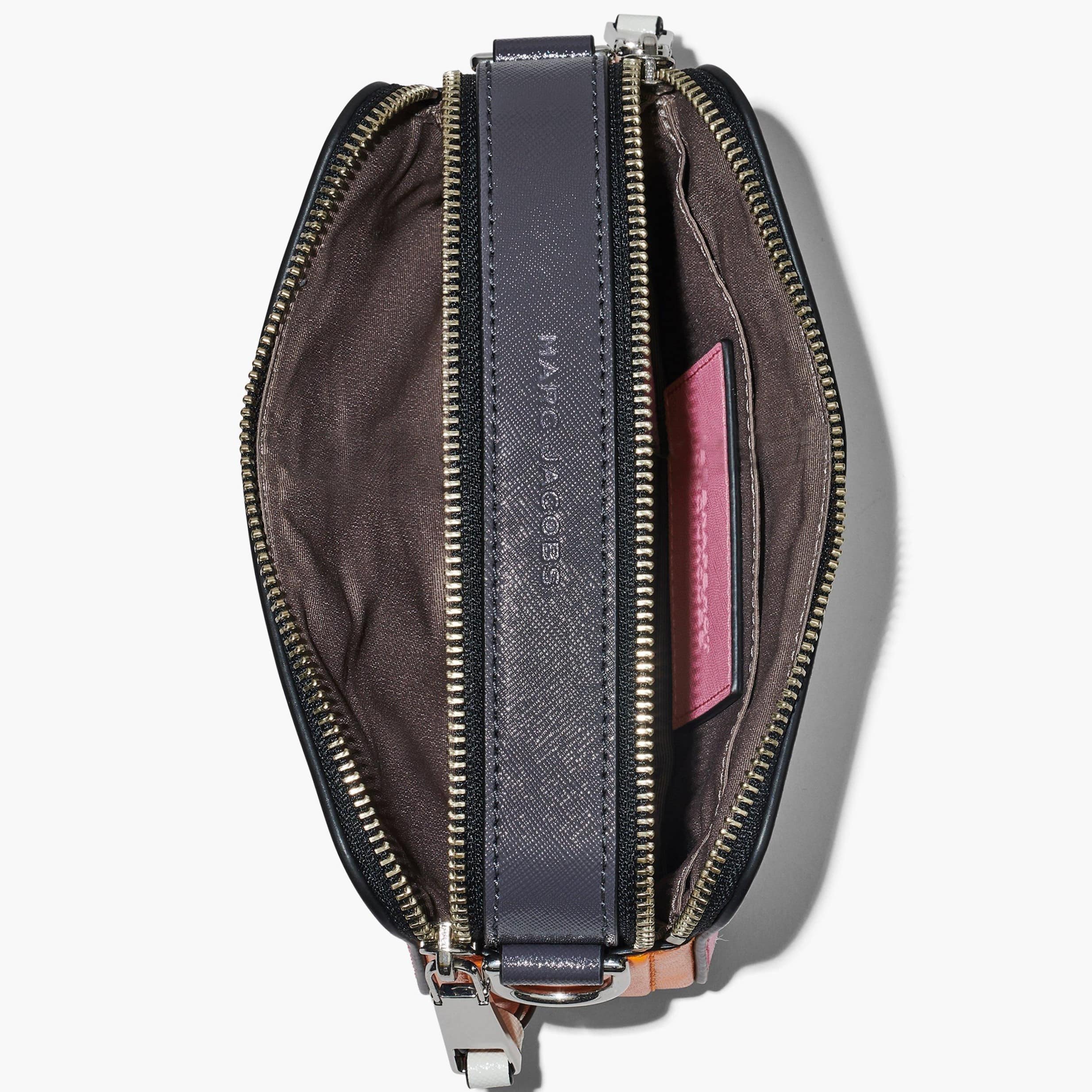 TÚI ĐEO VAI NỮ MARC JACOBS MÀU HỒNG THE SNAPSHOT CROSSBODY BAG IN CANDY PINK MULTI 5