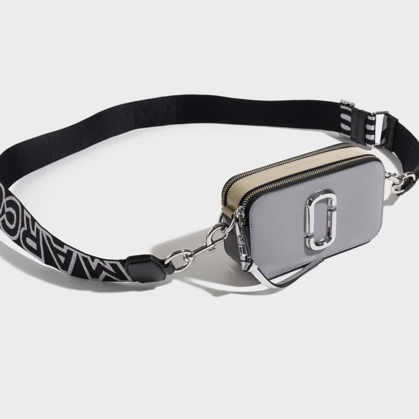 Túi nữ Marc Jacobs màu xám The Snapshot Crossbody Bag In Wolf Grey Multi 23