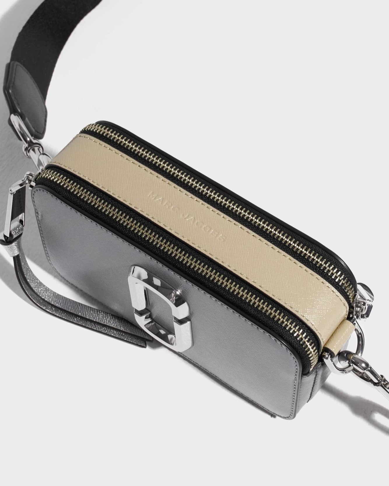 Túi nữ Marc Jacobs màu xám The Snapshot Crossbody Bag In Wolf Grey Multi 24