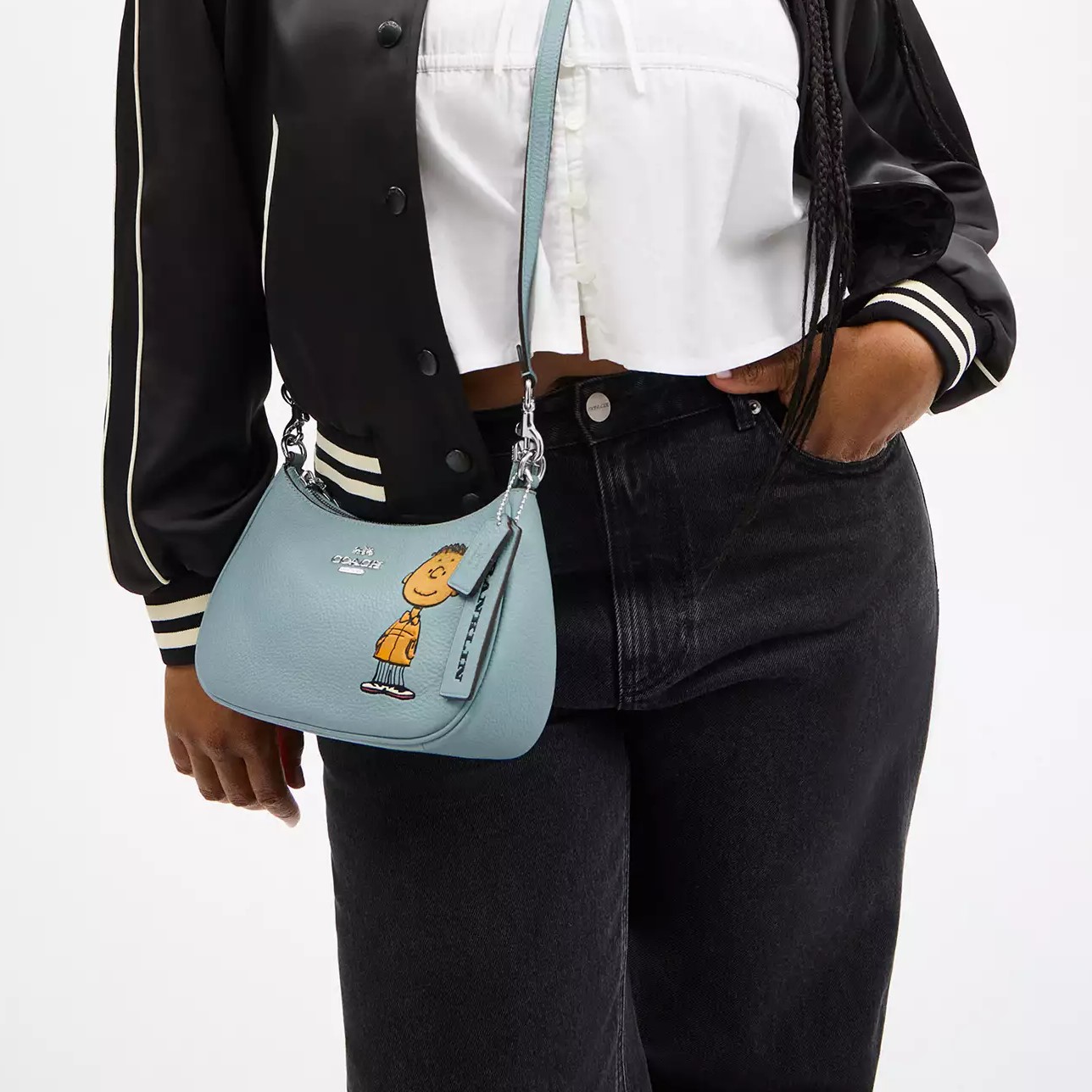 Túi xách Coach X Peanuts Teri Shoulder Bag With Franklin Light Blue Multi CBJ80 8