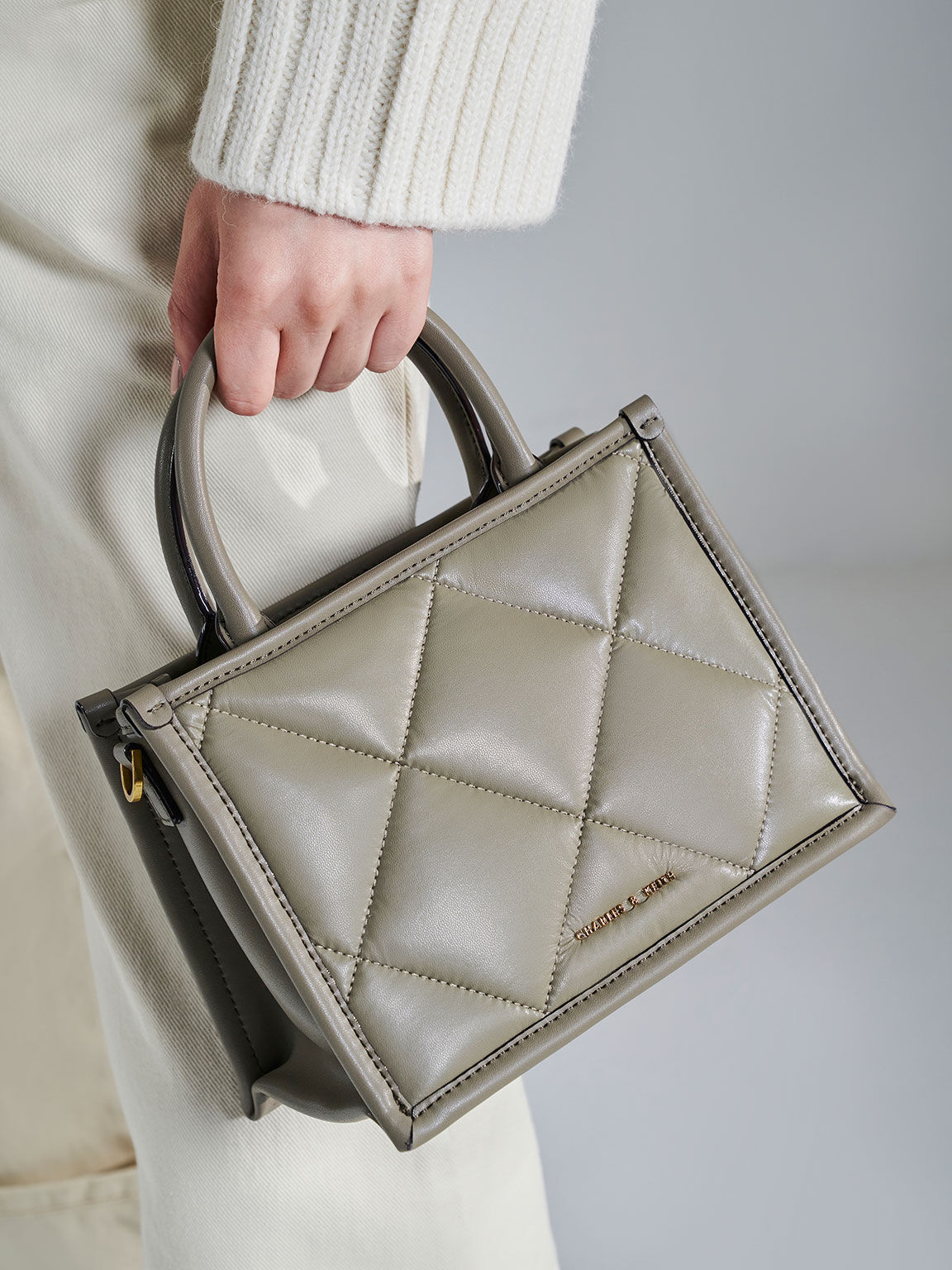 TÚI ĐEO CHÉO CHARLES KEITH QUILTED DOUBLE HANDLE TOTE BAG 27
