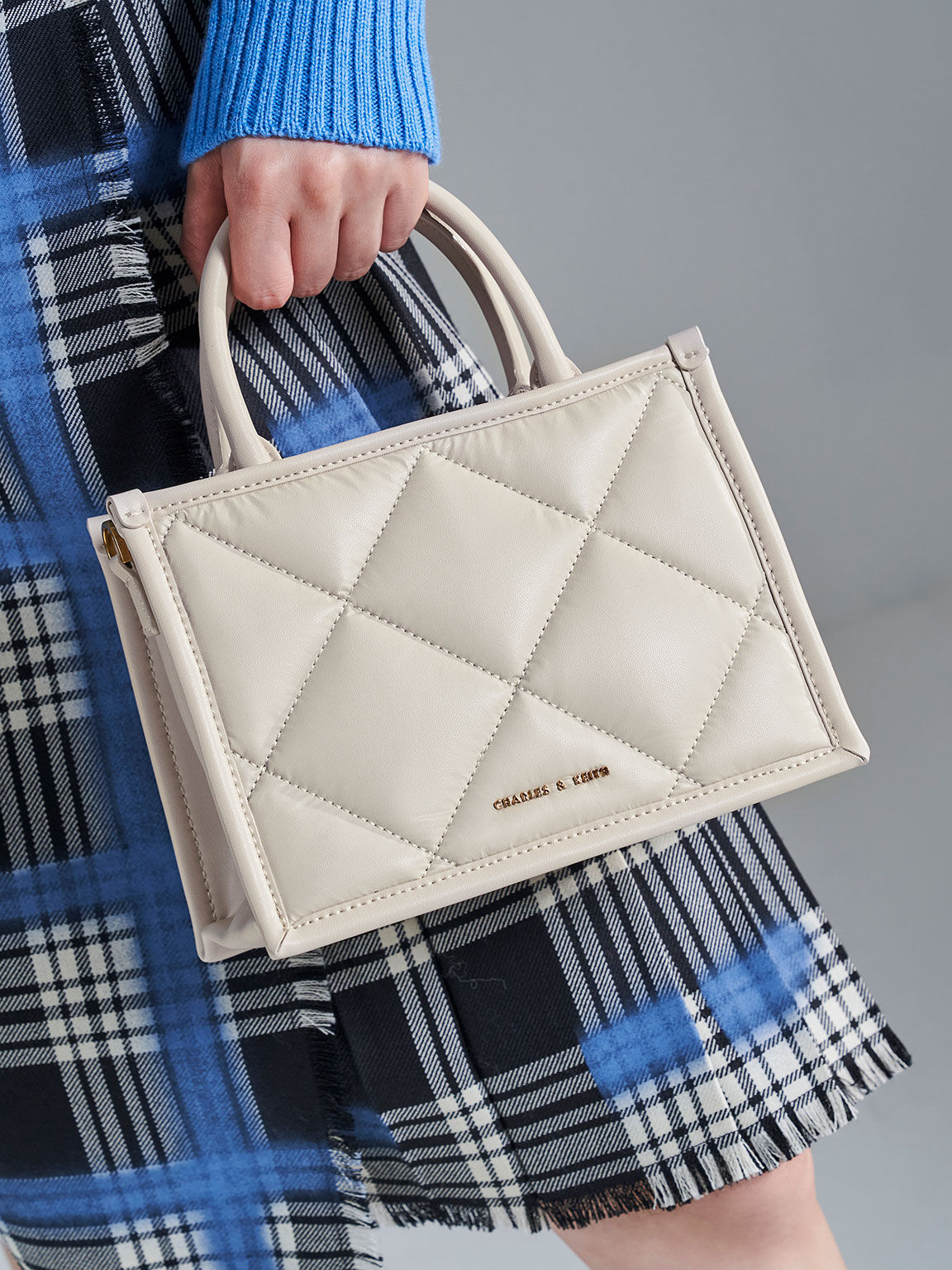 TÚI ĐEO CHÉO CHARLES KEITH QUILTED DOUBLE HANDLE TOTE BAG 28