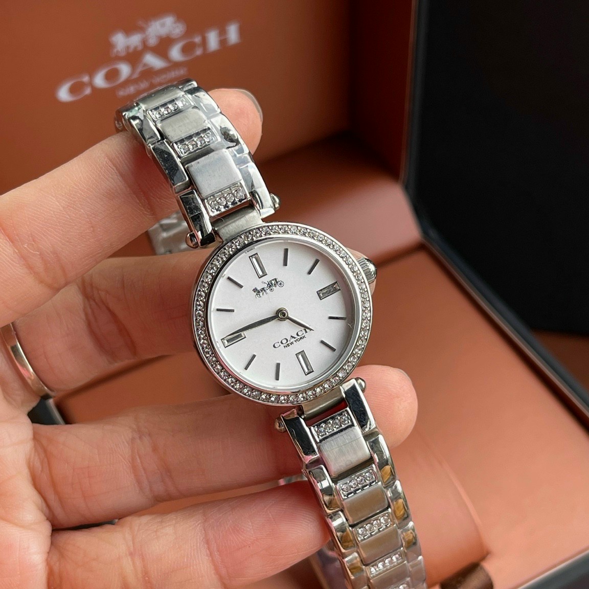  ĐỒNG HỒ COACH DÂY KIM LOẠI PARK QUARTZ WATCH WITH ANALOG DISPLAY AND STAINLESS STEEL STRAP 14503097 15