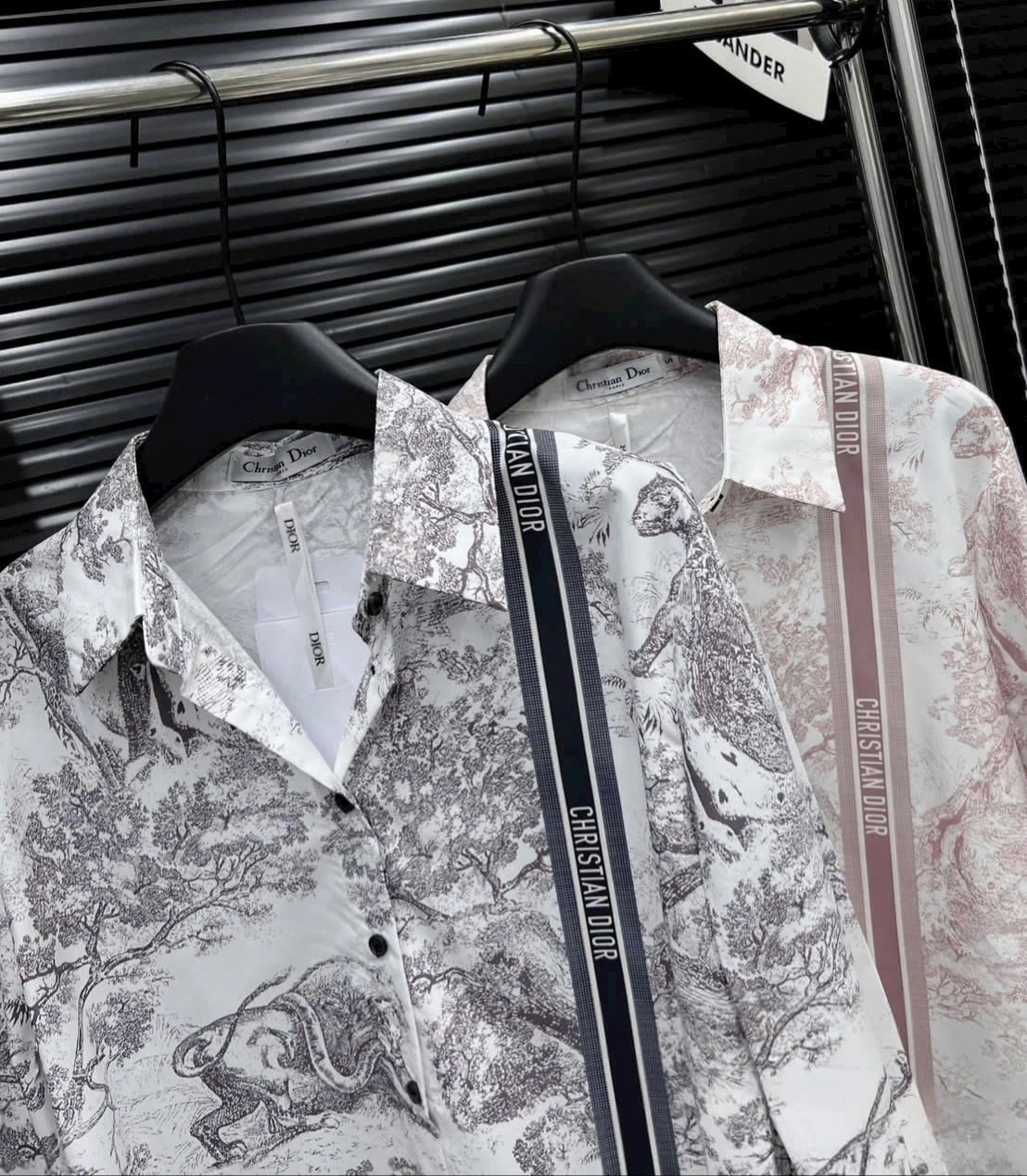 Áo sơ mi nữ thời trang họa tiêt cọp Dior 4