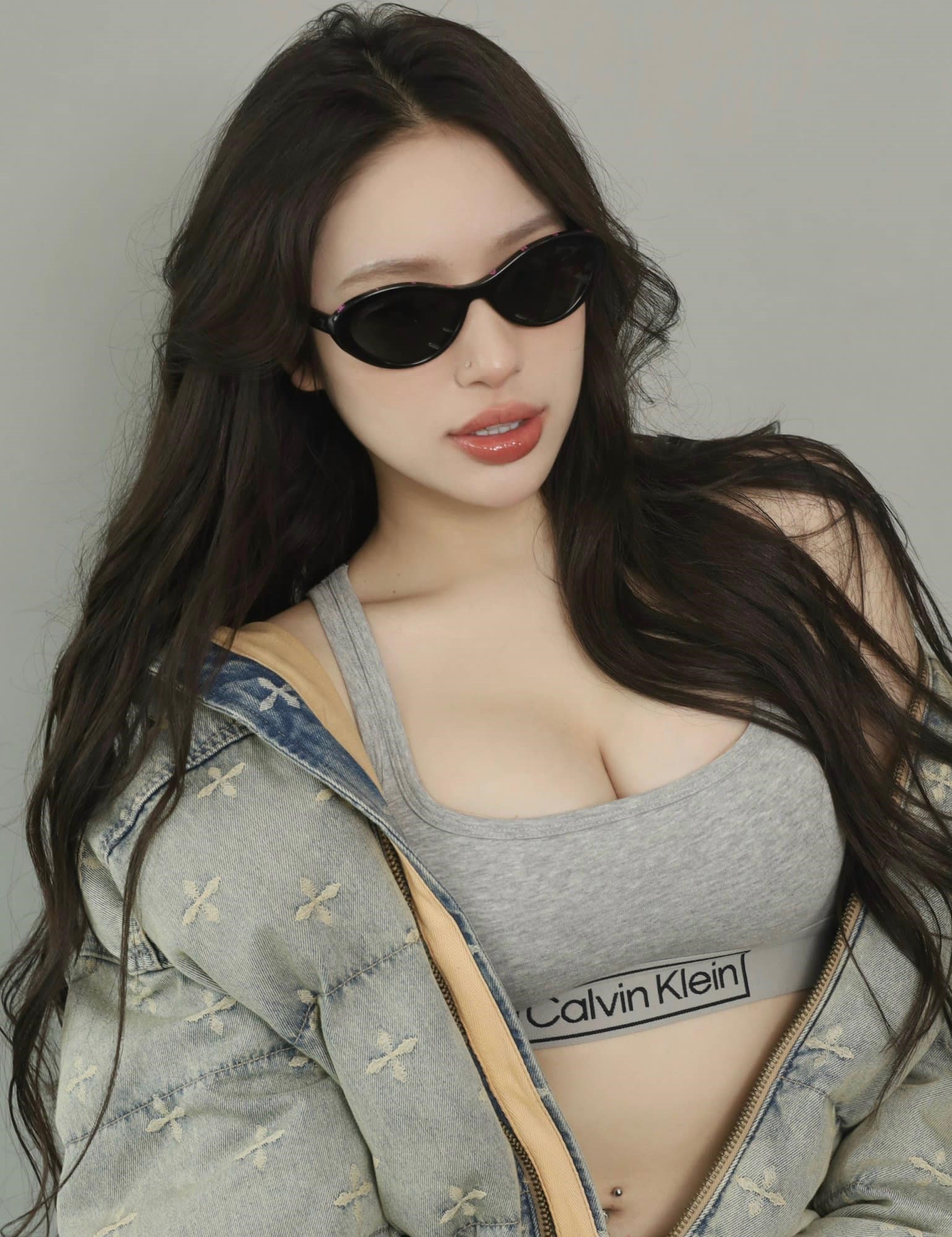 Mắt kính Chanel Oval Black Pink Acetate Sunglasses 5416 9