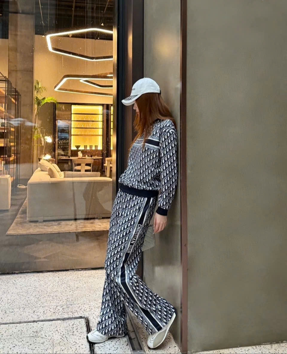 Combo áo quần dài họa tiết hãng Dior 3