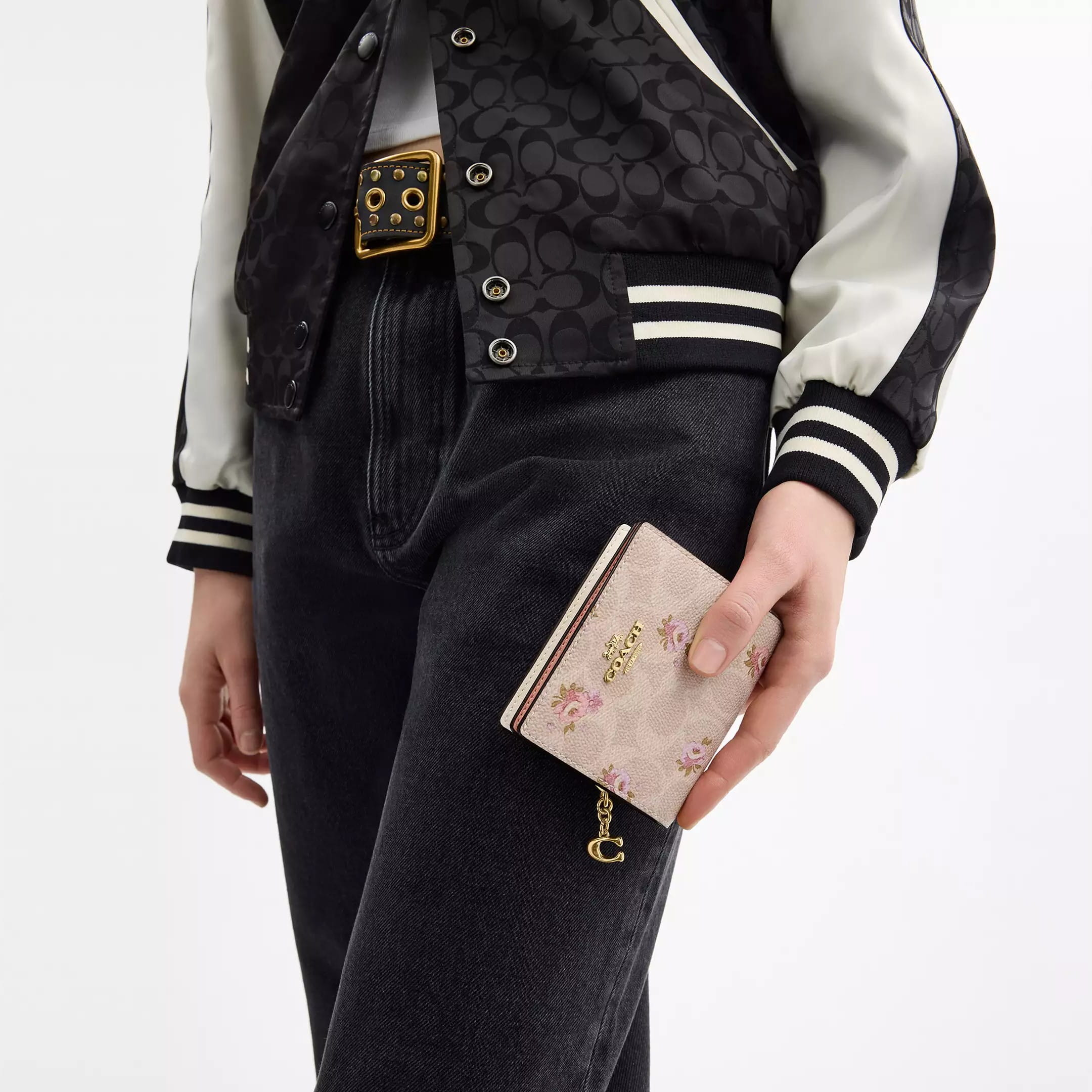 Ví ngắn nữ cầm tay Coach Snap Wallet In Signature Canvas With Floral Print CAR14 3