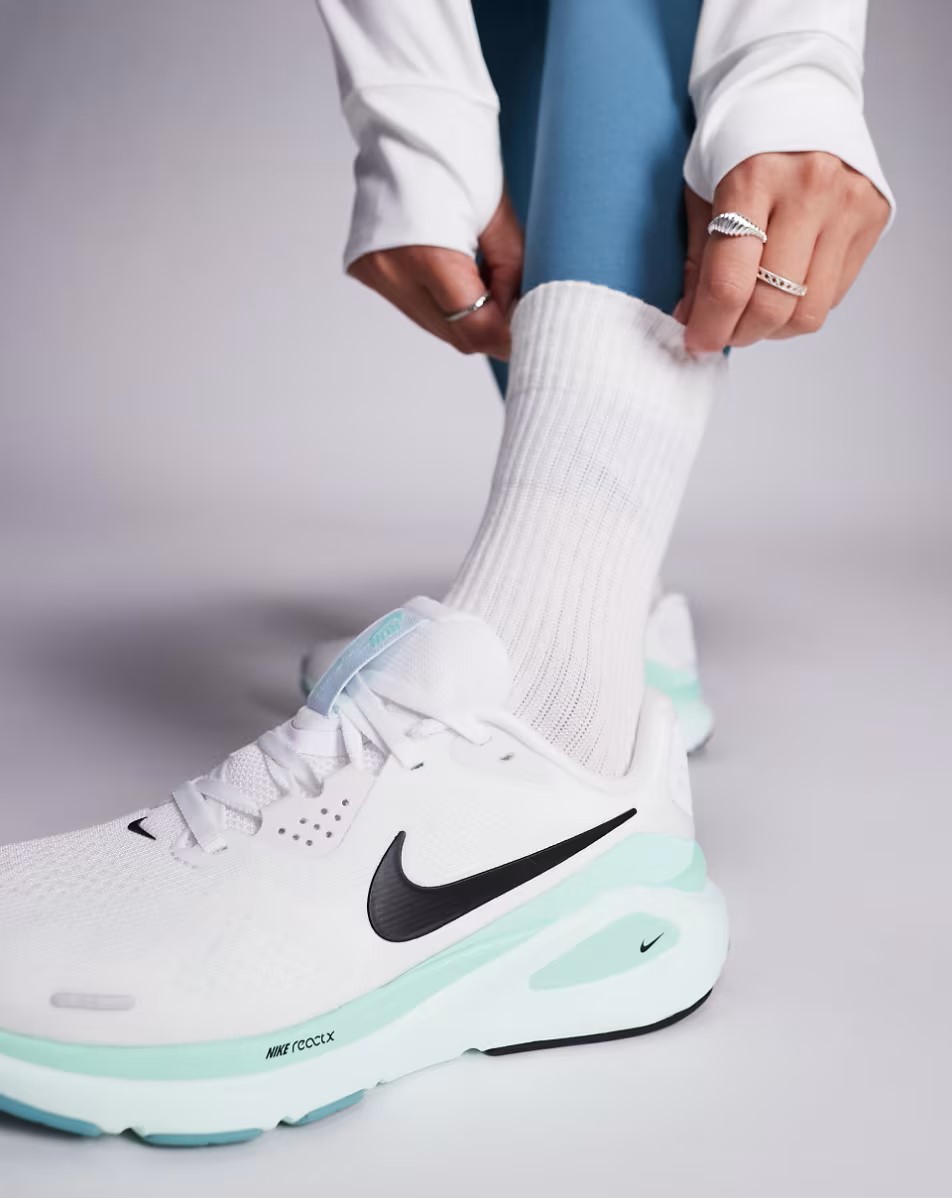 Giày thể thao Nike Structure 26 Road Running Shoes White Barely Green HJ1101-100 1