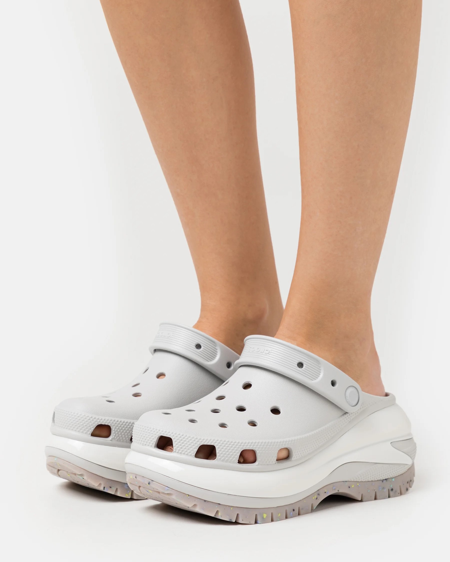 Giày sục Crocs Classic Mega Crush Clogs Atmosphere Multi 10