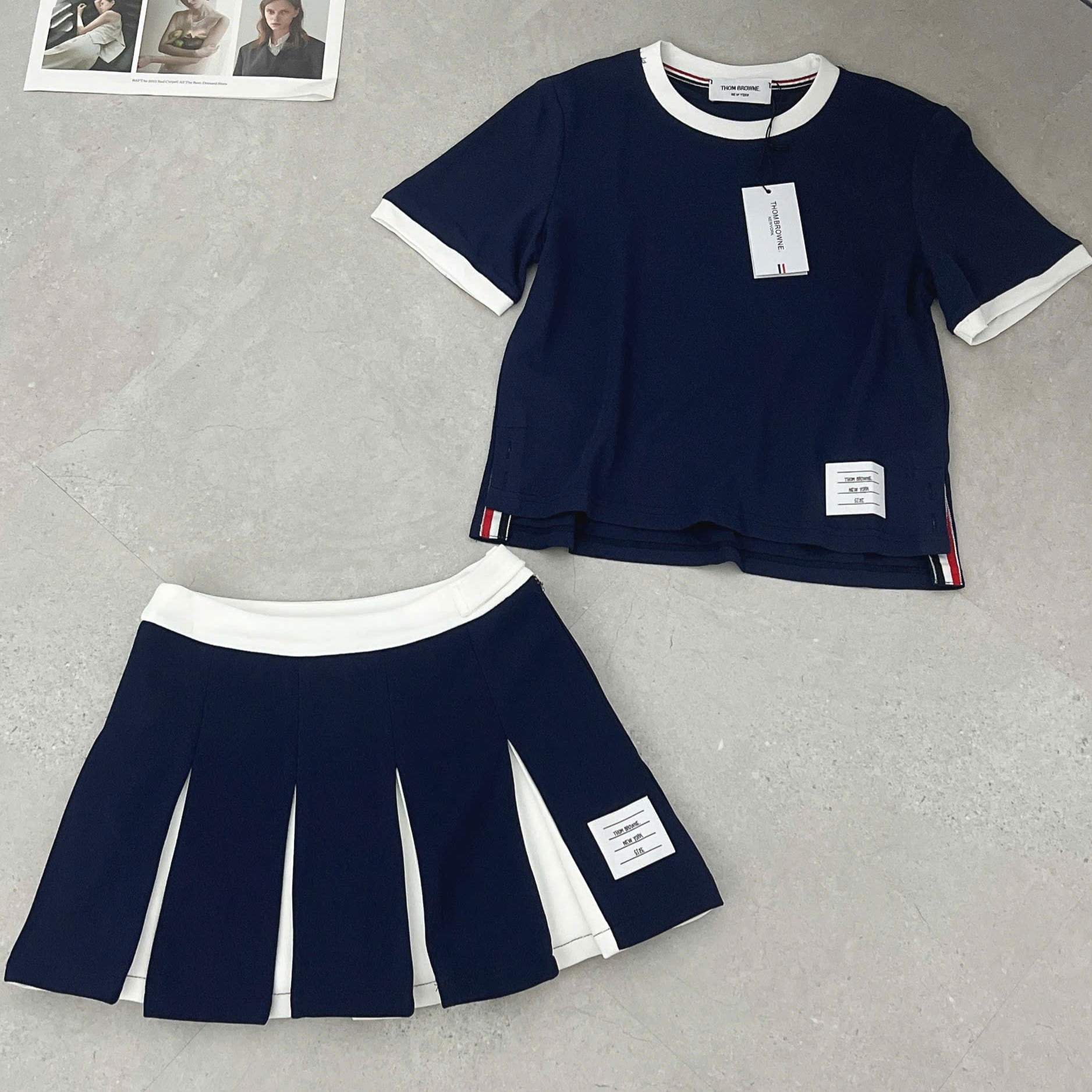 Combo bộ áo thun váy xếp ly Thom Browne 9
