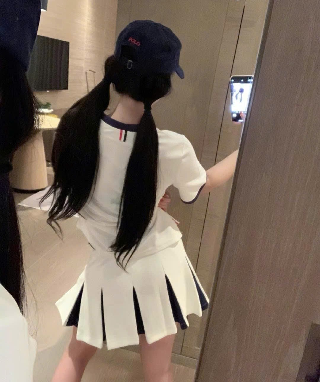 Combo bộ áo thun váy xếp ly Thom Browne 11