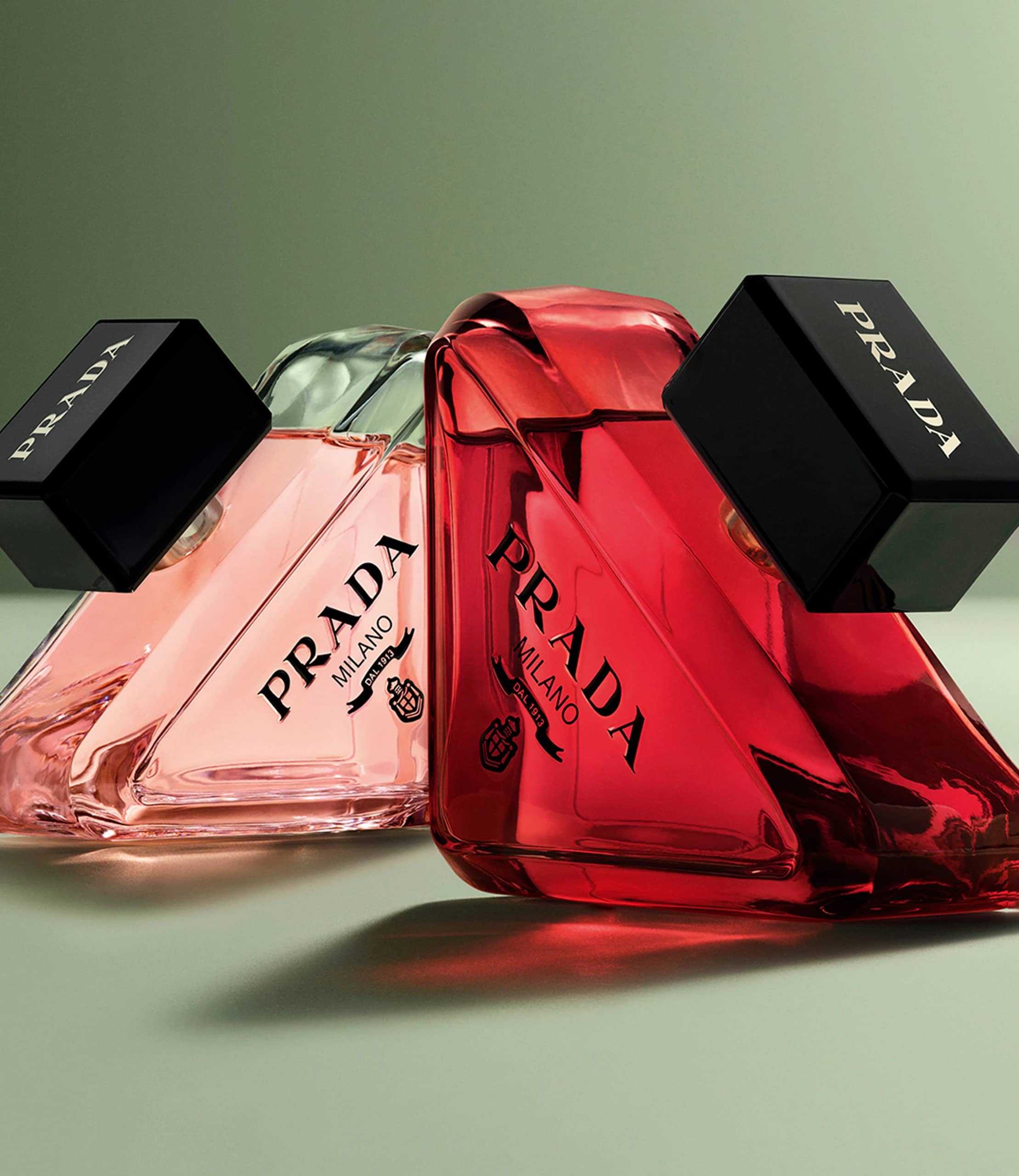 Nước hoa nữ Prada Paradoxe Radical Essence Parfum 15