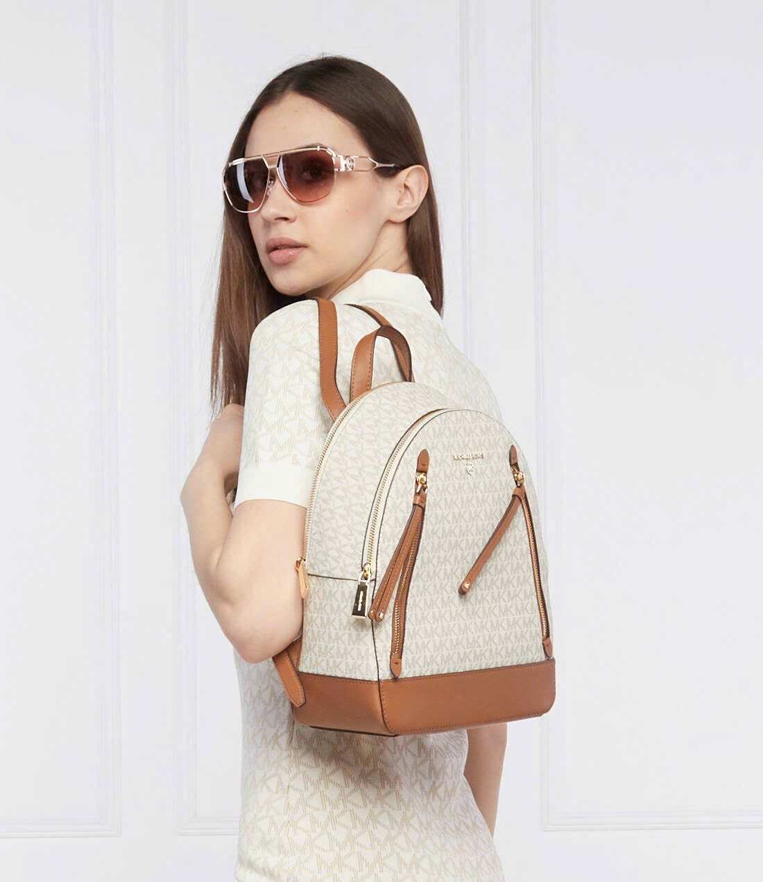 Ba lô Michael Kors Brooklyn Medium Monogram Backpack Vanilla White Acorn Brown 30H1GBNB2B149 3