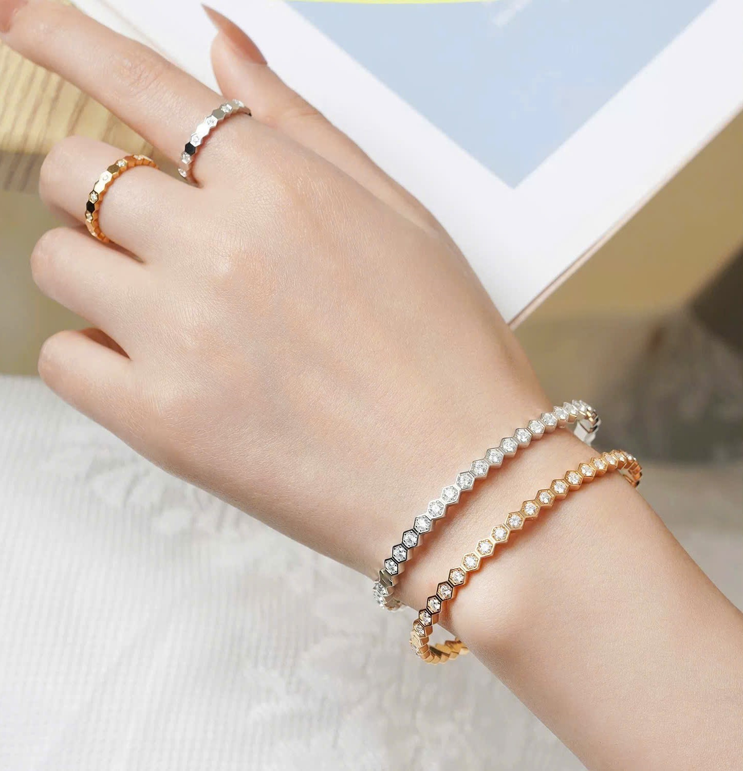 Vòng đeo tay Bee de Chaumet Bracelet Rose Gold Diamonds 6