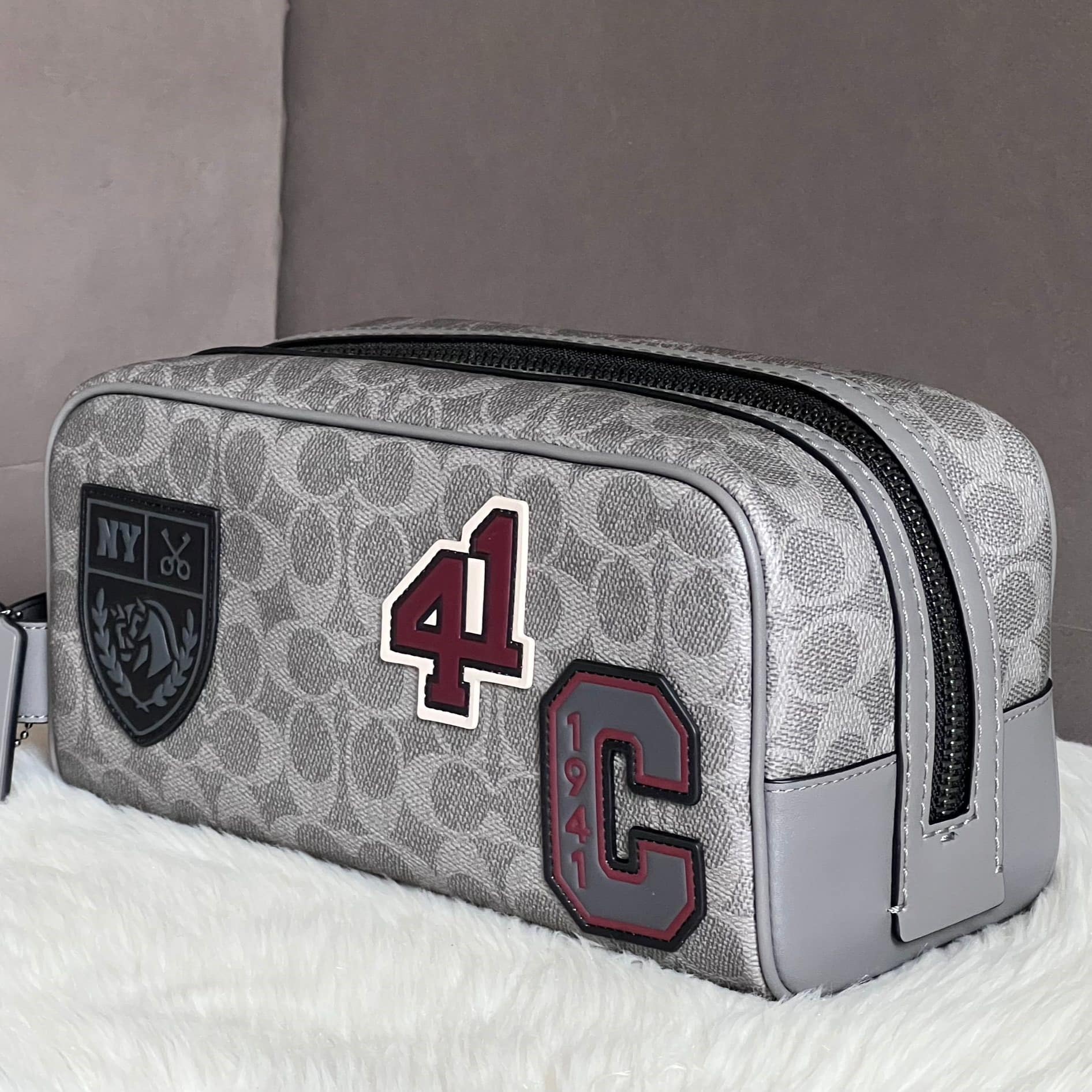 Túi cầm tay Coach Nam Large Travel Kit In Signature Canvas With Patches Grey Multi CCF36 1