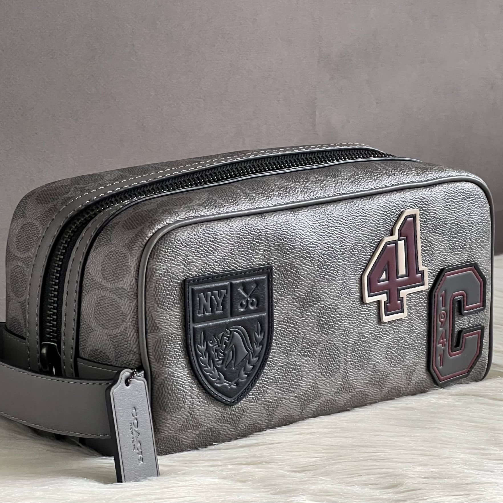 Túi cầm tay Coach Nam Large Travel Kit In Signature Canvas With Patches Grey Multi CCF36 5
