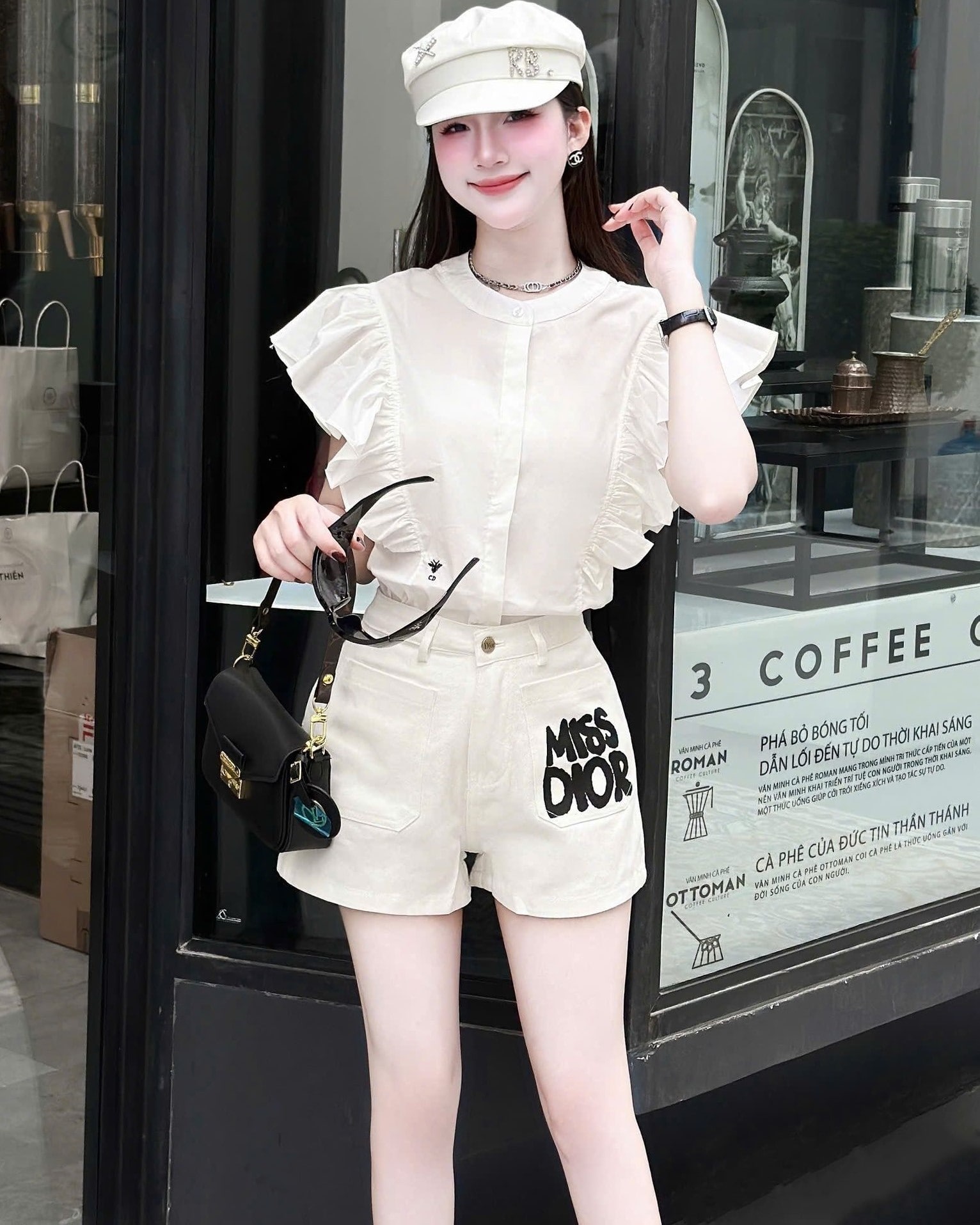 Combo áo trắng bèo quần short Miss Dior 6